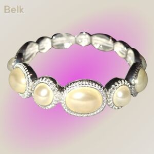 NWT Belk Faux Pearl Stretch Bracelet Silvertone
